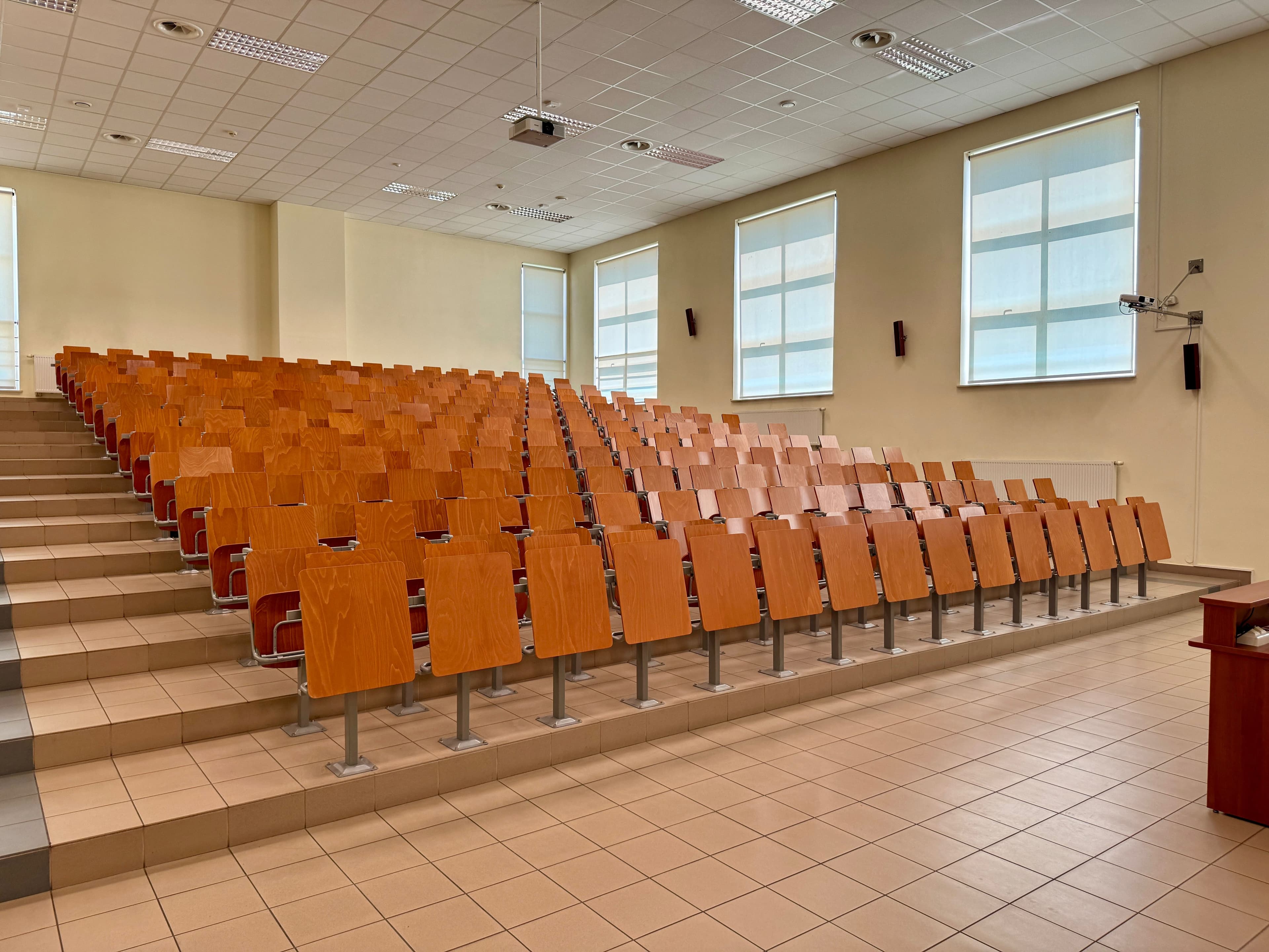 Aula wykładowa 2