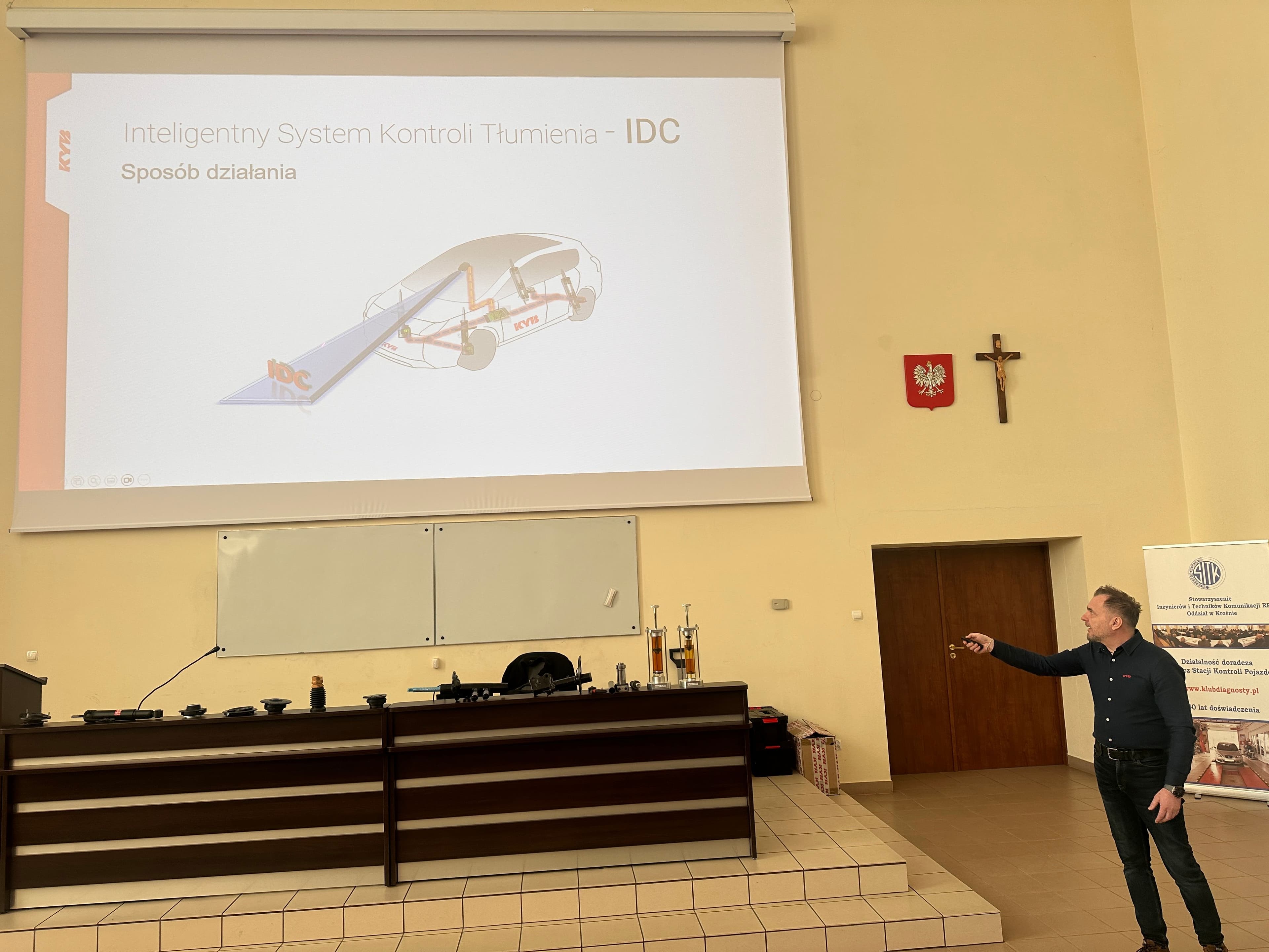 Zdjęcie galerii do artykułu Nowoczesne technologie w służbie bezpieczeństwa - Za nami eksperckie szkolenie z KYB Europe