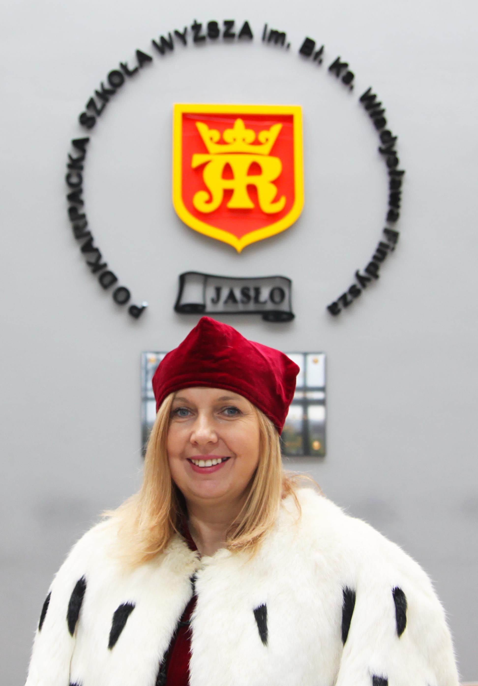 dr Katarzyna Szajowska, prof. PSW