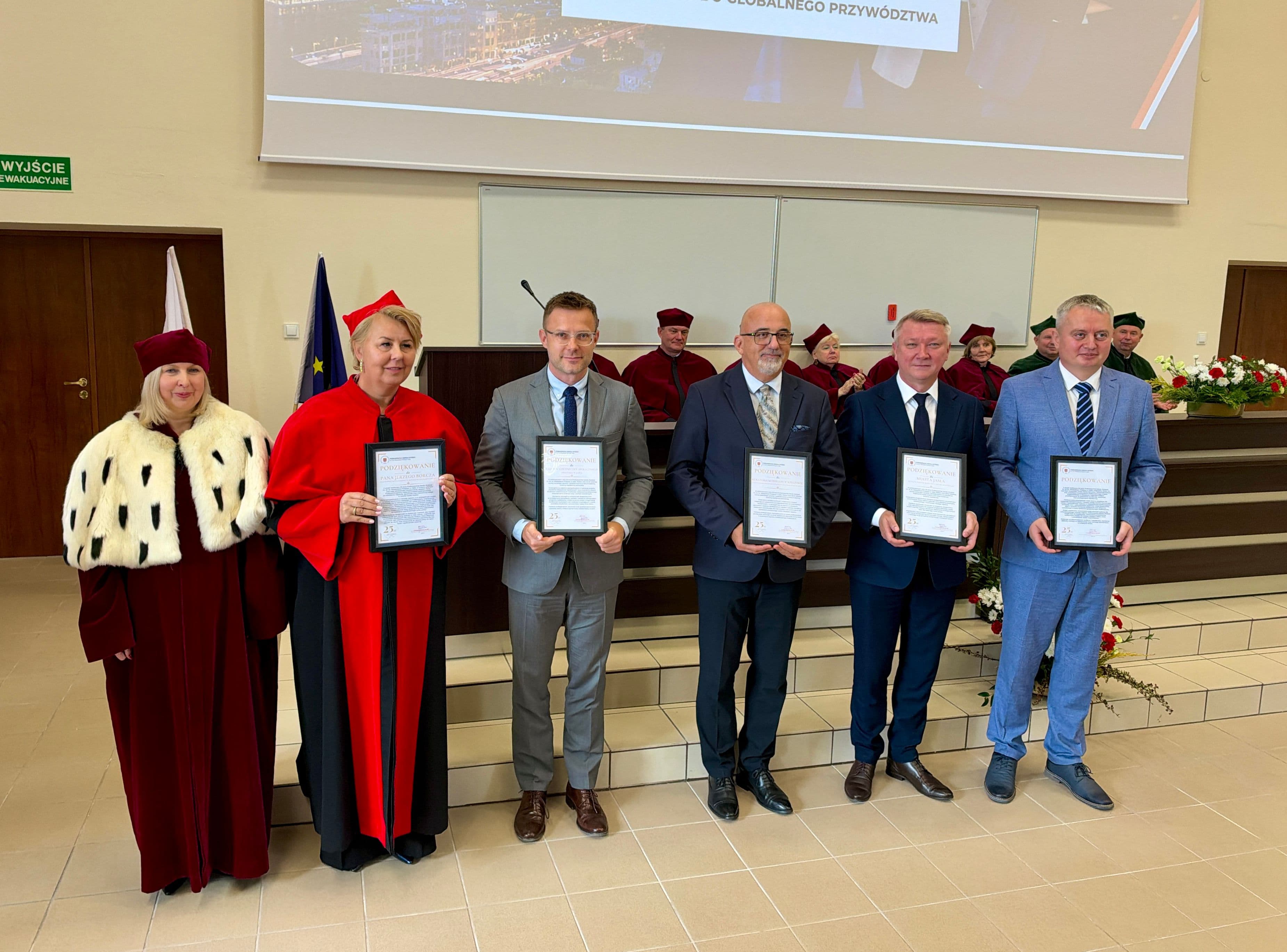 Zdjęcie galerii do artykułu Uroczysta Inauguracja Roku Akademickiego 2026/2027 i Jubileusz 25-lecia PSW