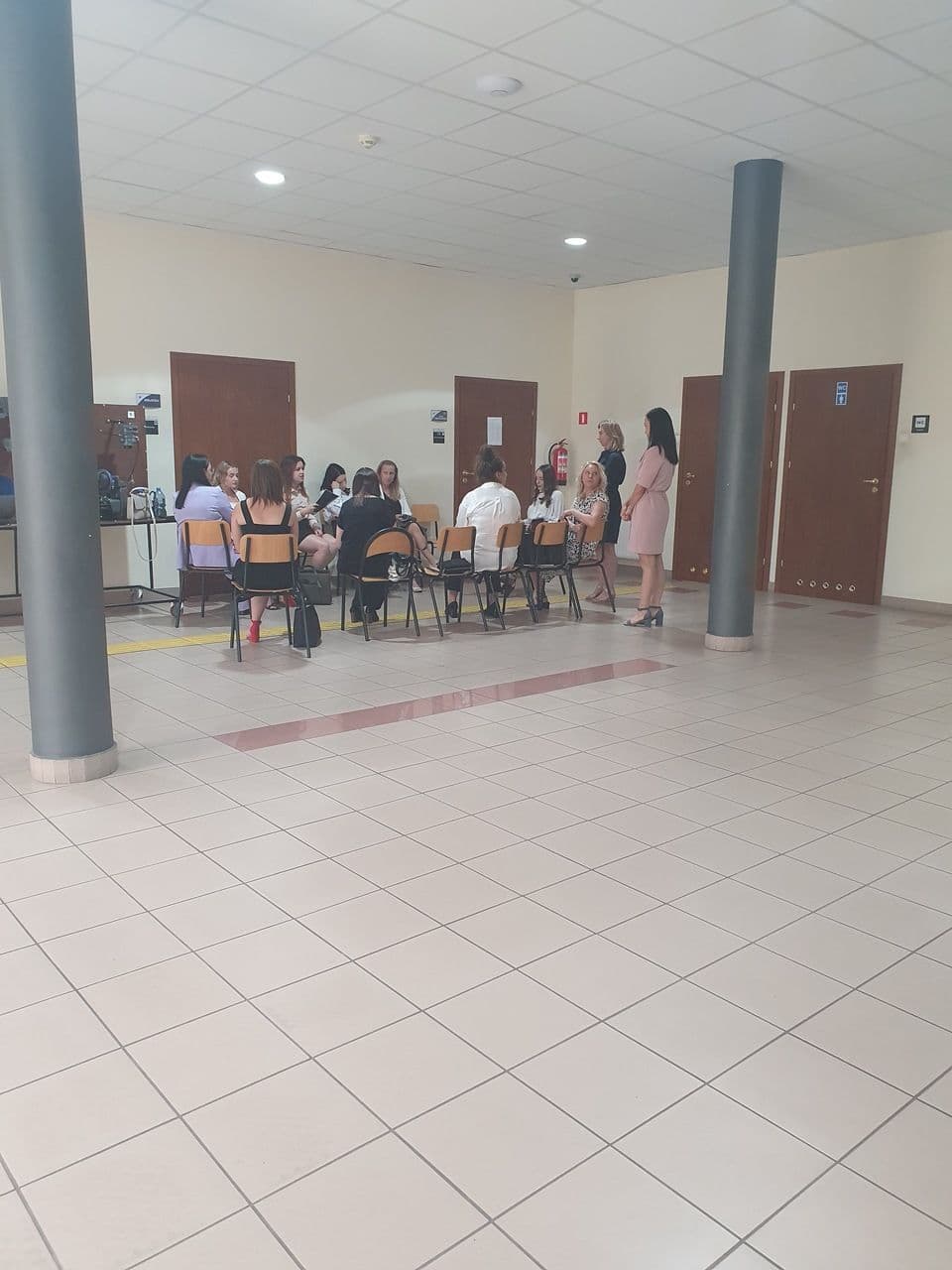 Zdjęcie galerii do artykułu Obrony prac dyplomowych na kierunkach Ekonomia, Finanse i Rachunkowość oraz Transport 2024