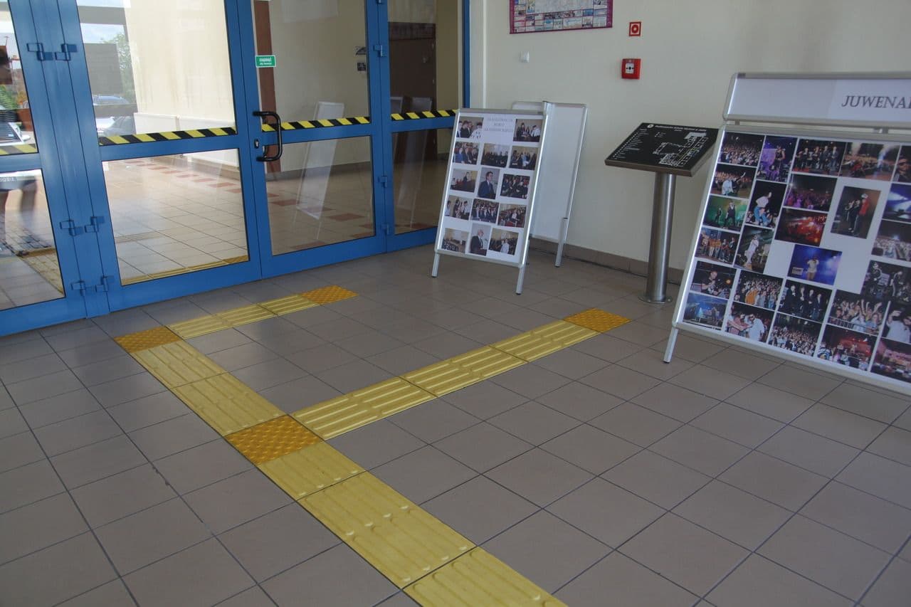 Zdjęcie galerii do artykułu Podkarpacka Szkoła Wyższa uczelnią dostępną dla osób z niepełnosprawnościami