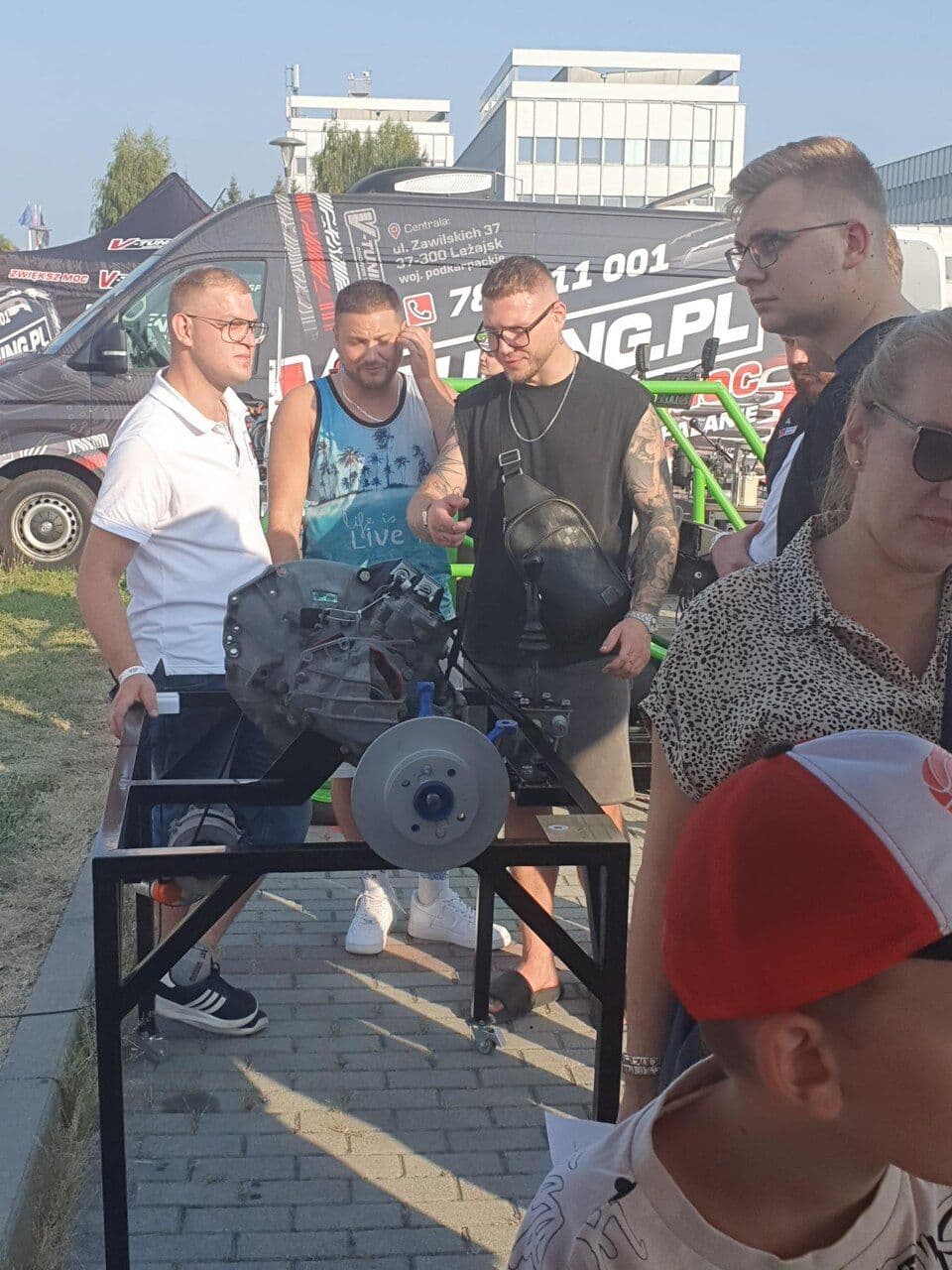 Zdjęcie galerii do artykułu Podkarpacka Szkoła Wyższa w Jaśle na eventach motoryzacyjnych 2024
