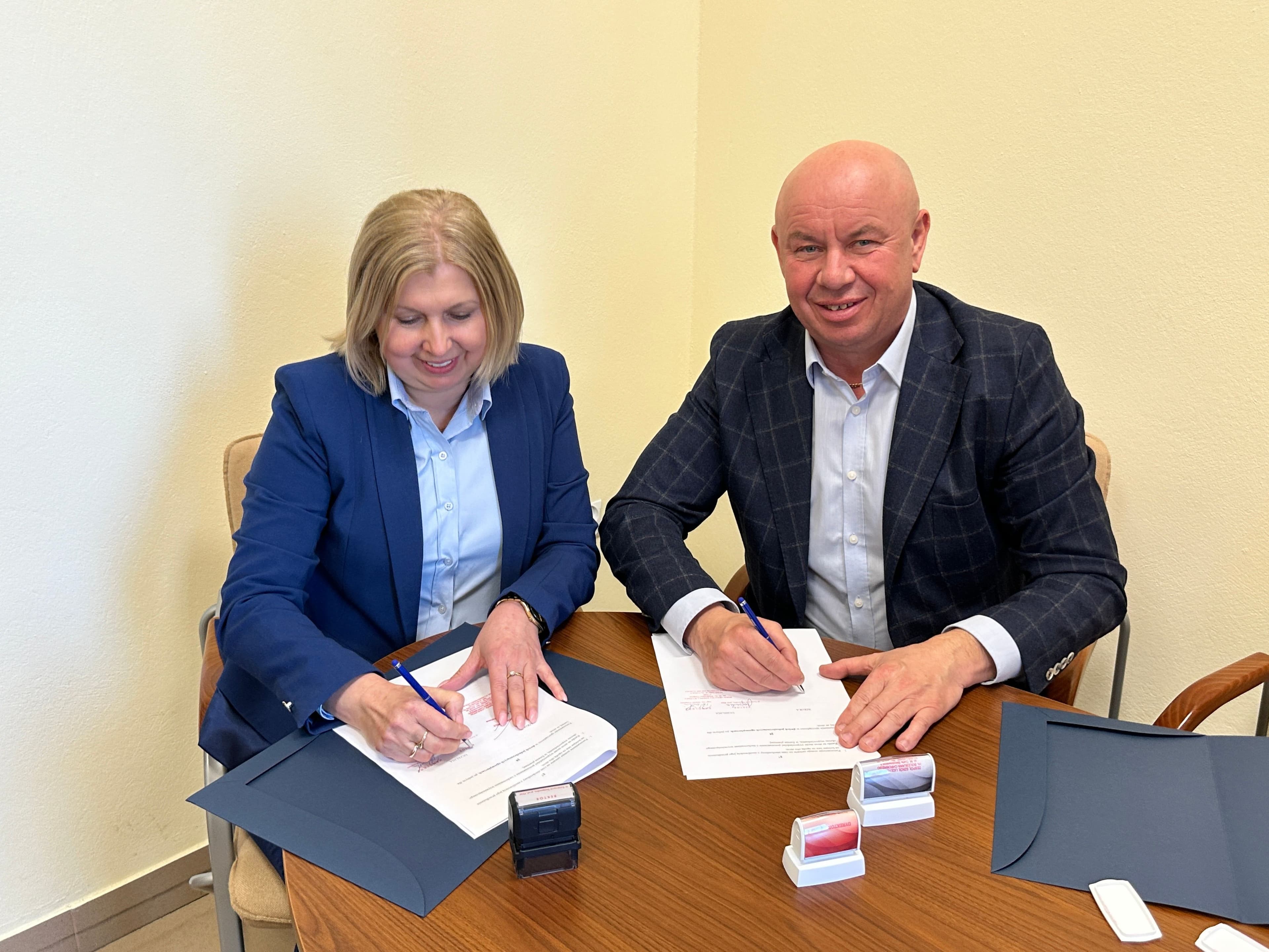 Zdjęcie galerii do artykułu Podkarpacka Szkoła Wyższa w Jaśle nawiązuje współpracę z ZSL w Leżajsku