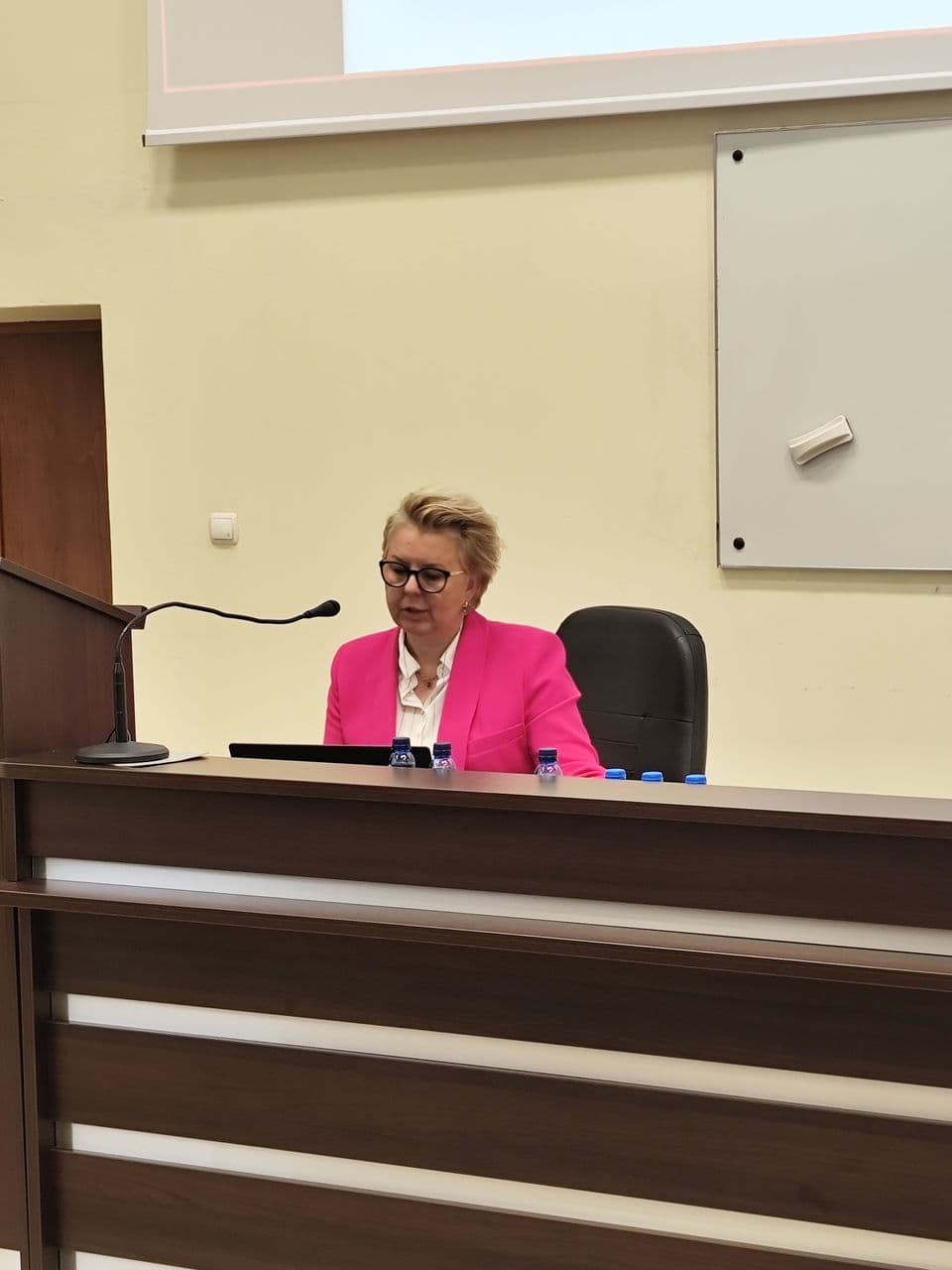Zdjęcie galerii do artykułu Podsumowanie Międzynarodowej Konferencji Naukowej „Wyzwania społeczno-gospodarcze dla Polski w XXI wieku”