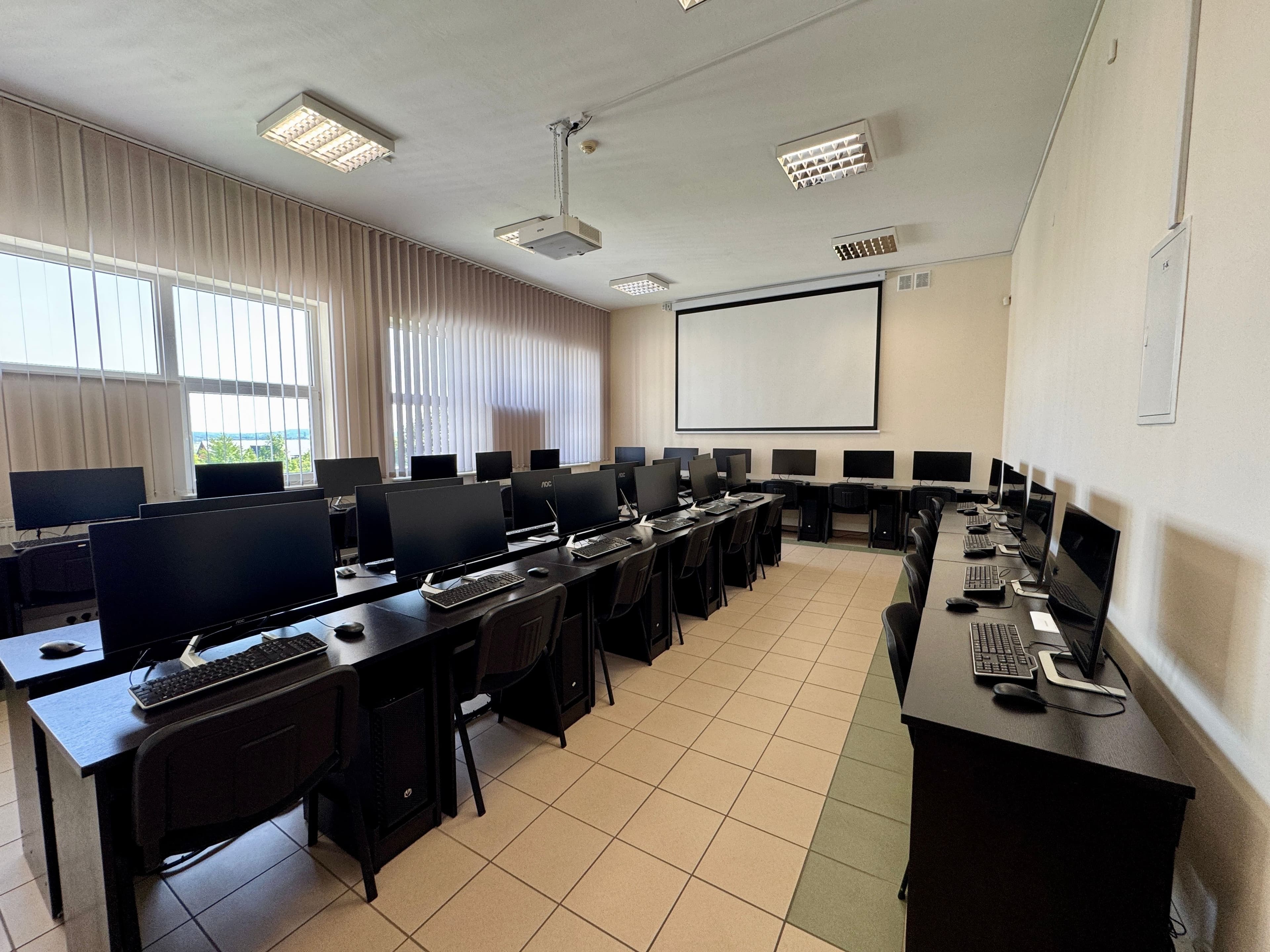 Laboratoria Komputerowe