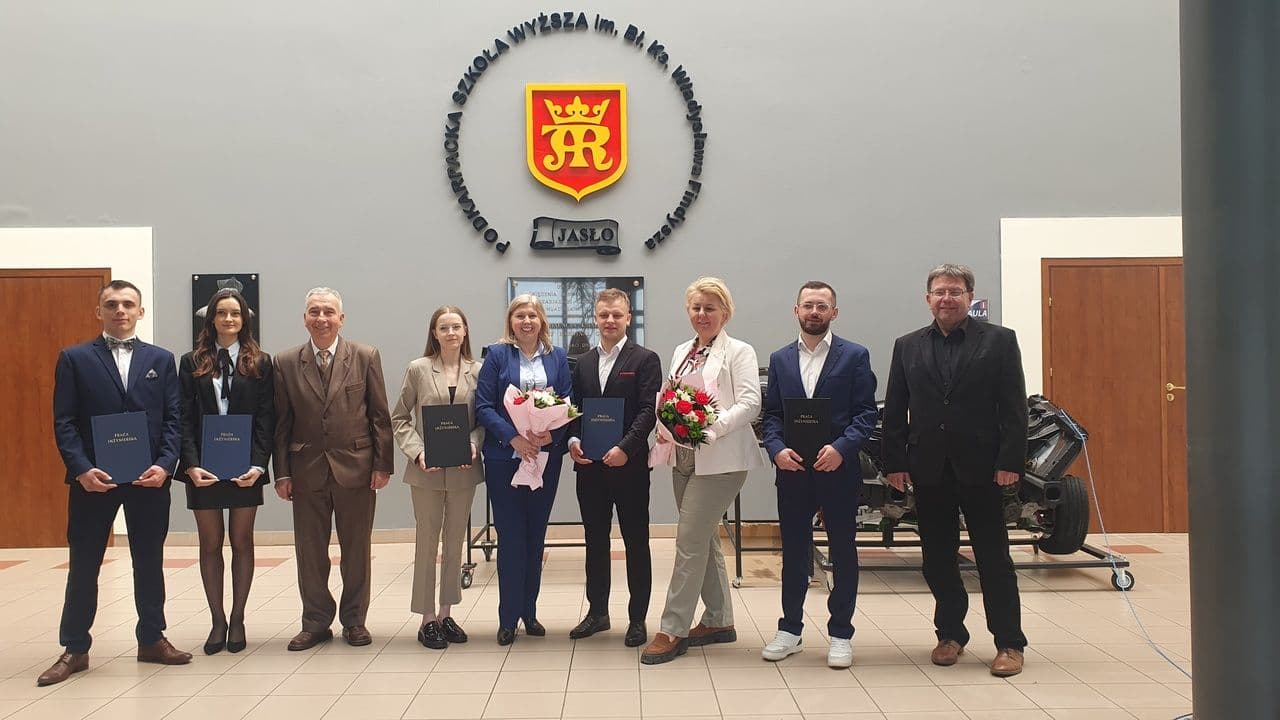 Zdjęcie galerii do artykułu Rozpoczęły się obrony prac dyplomowych na kierunku Transport 2025