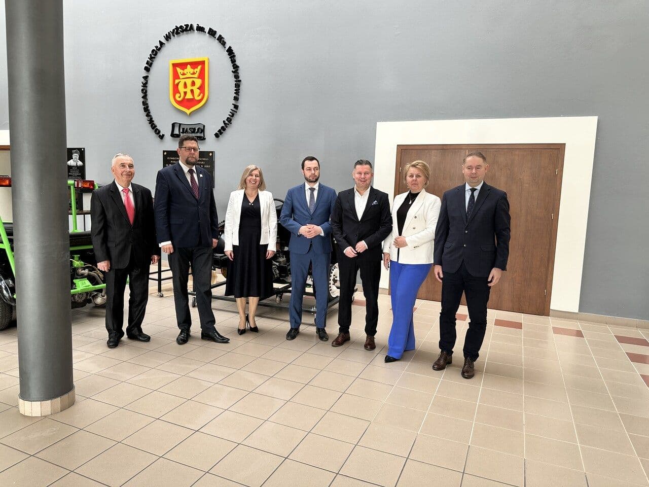 Zdjęcie galerii do artykułu Wizyta Ministra Nauki i Szkolnictwa Wyższego prof. dr hab. Andrzeja Szeptyckiego w Podkarpackiej Szkole Wyższej w Jaśle