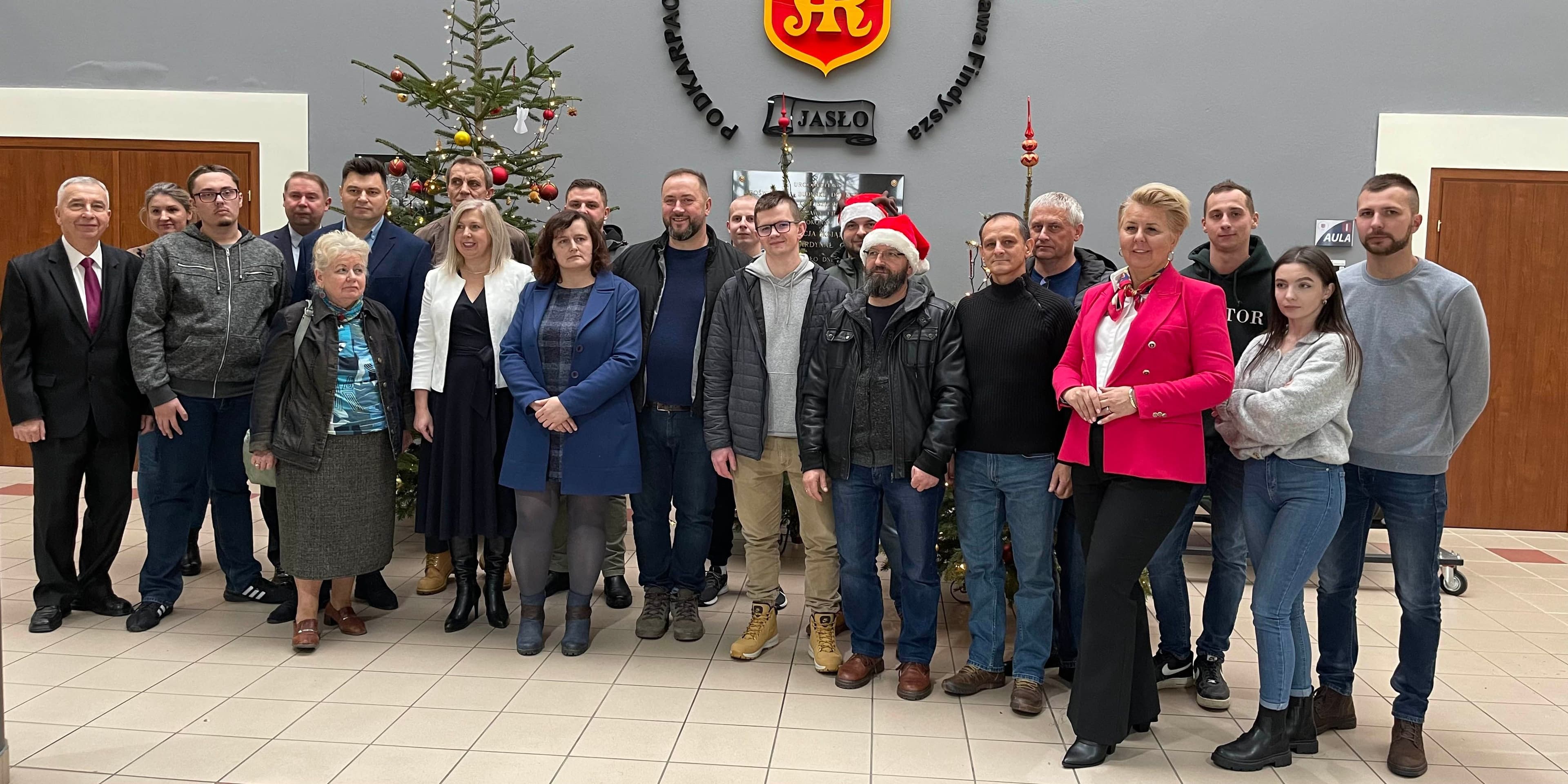 Wspólne ubieranie choinki 2023